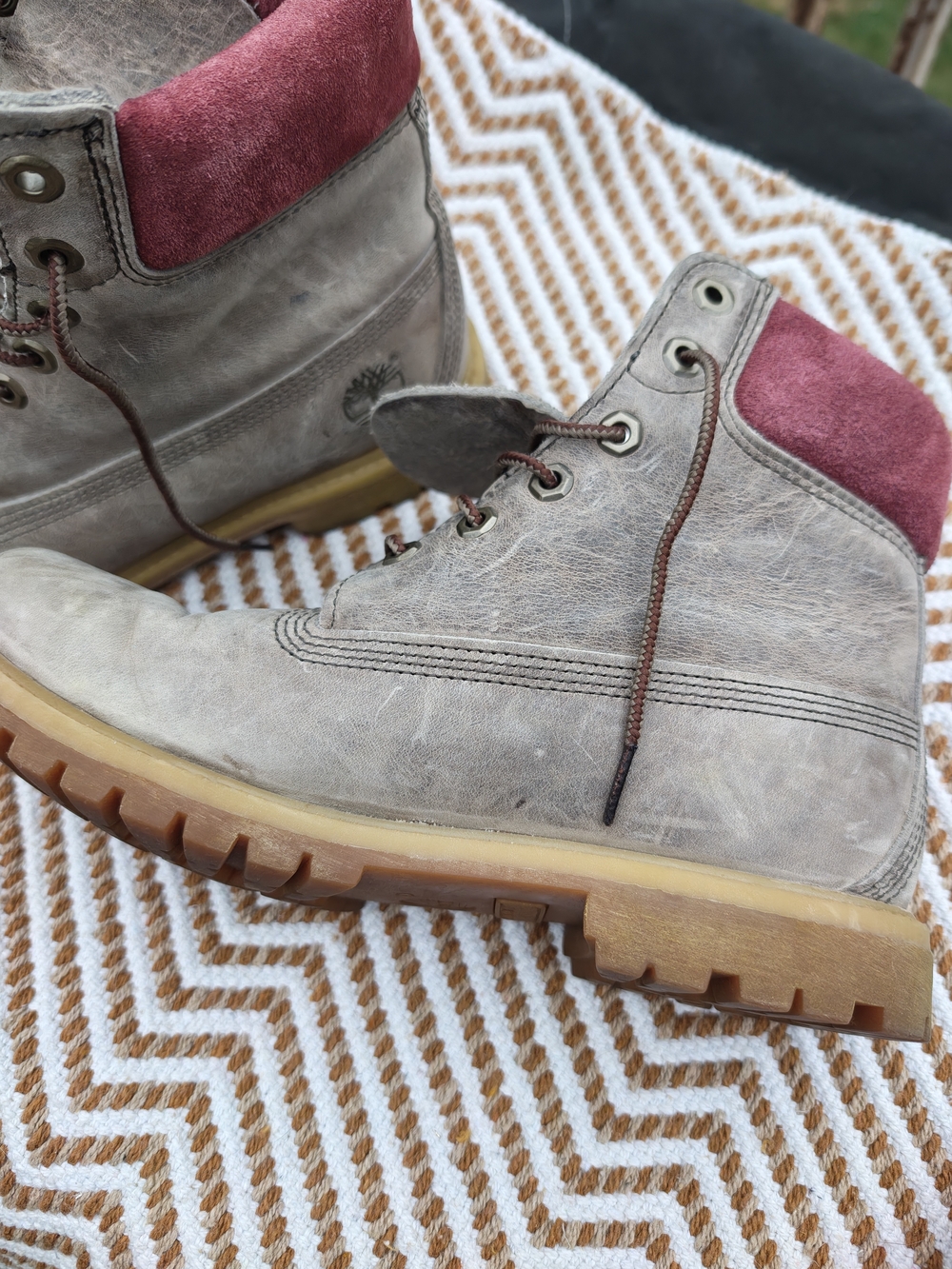 Timberland Men's Gray Leather Boots with Burgundy Collar